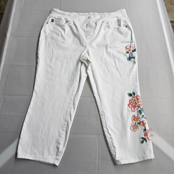 Belle By Kim Gravel 18w Woman's White Cropped Ankle Jeans - Picture 1 of 12